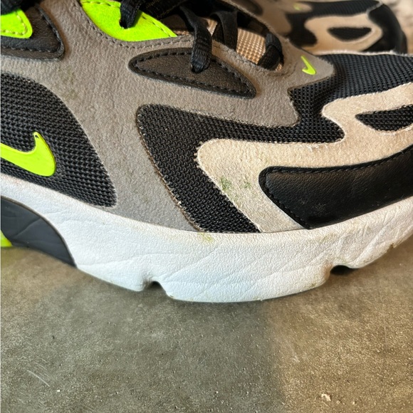 Nike Air Max 200 GS Grey Electric Green Size 7 Youth / 8.5 Wonens - Picture 4 of 12